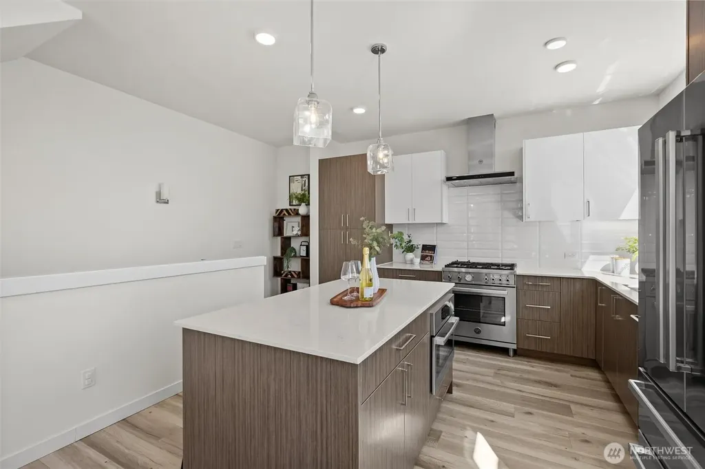 3011 30th Avenue W Seattle WA 98199