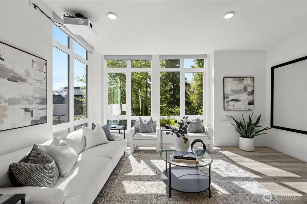 3011 30th Avenue W Seattle WA 98199