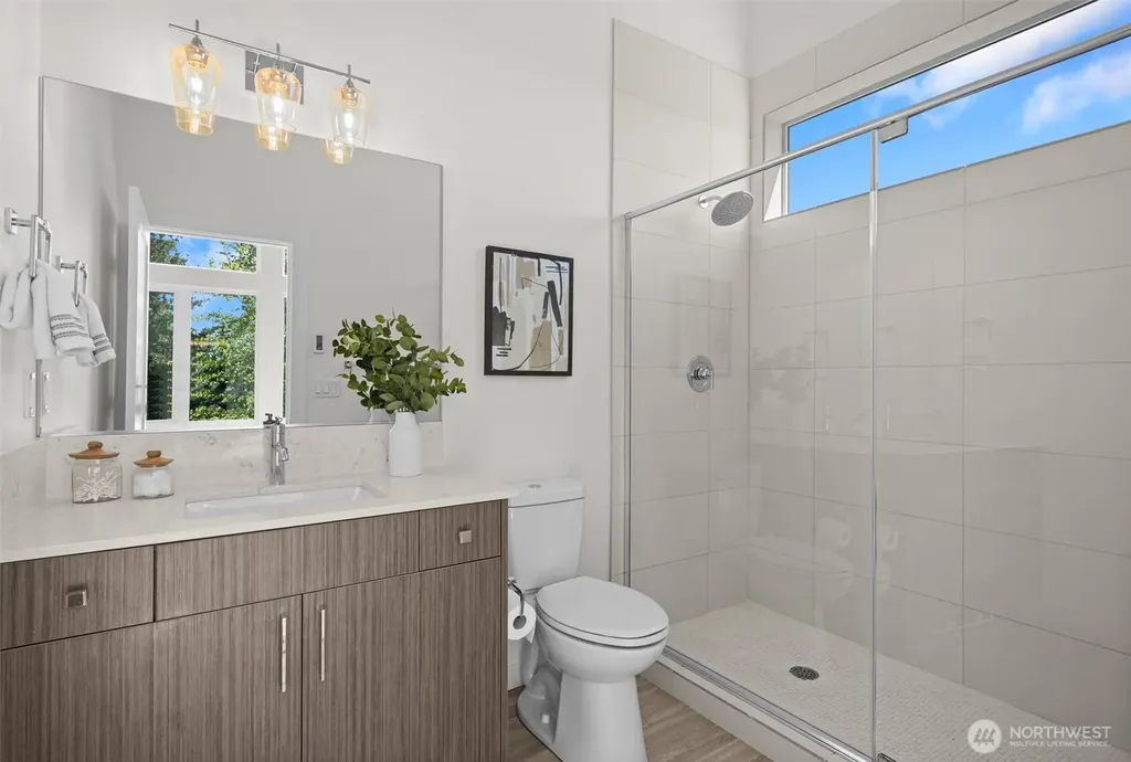 3011 30th Avenue W Seattle WA 98199