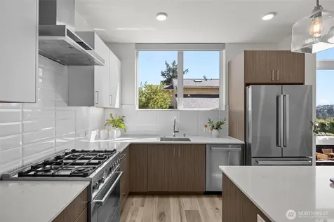 3011 30th Avenue W Seattle WA 98199