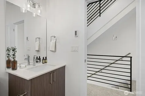 3011 30th Avenue W Seattle WA 98199