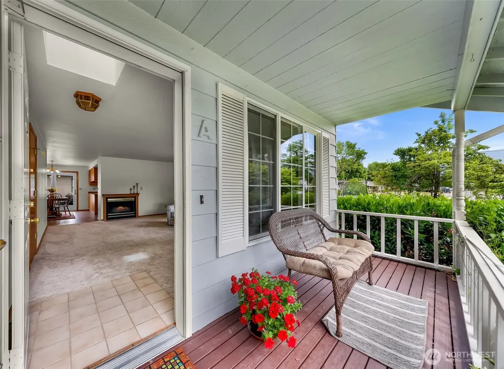 112 W 2nd Street Everson WA 98247