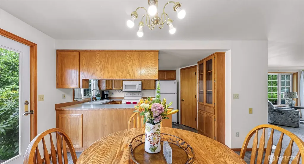112 W 2nd Street Everson WA 98247