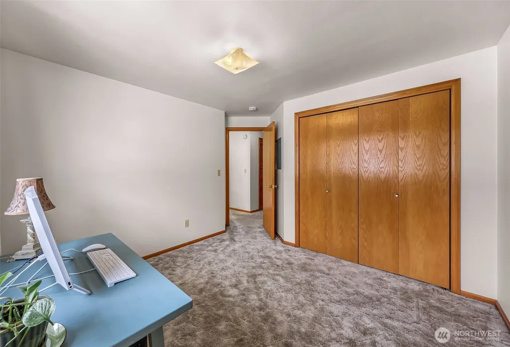 112 W 2nd Street Everson WA 98247