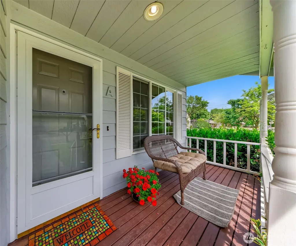112 W 2nd Street Everson WA 98247