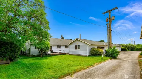 112 W 2nd Street Everson WA 98247
