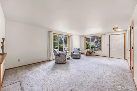 112 W 2nd Street Everson WA 98247
