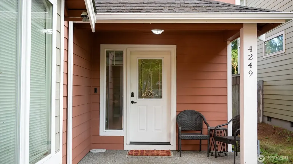 4249 17th Way NE Olympia WA 98516