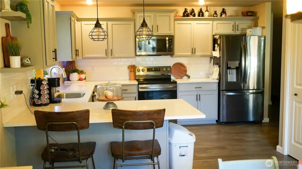 4249 17th Way NE Olympia WA 98516