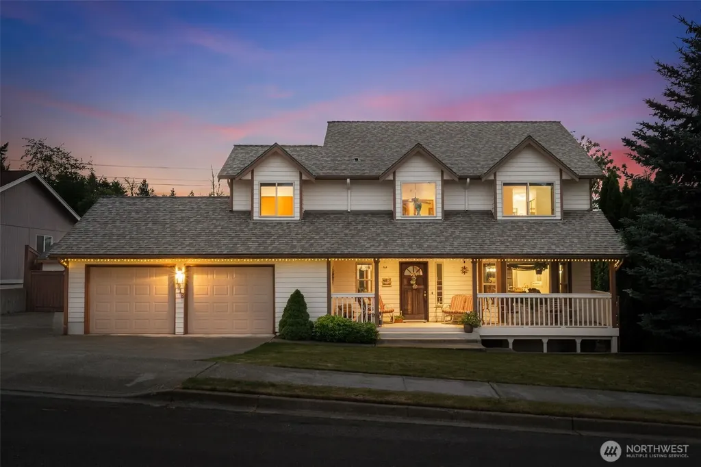 1918 8th Street Ct SW Puyallup WA 98371