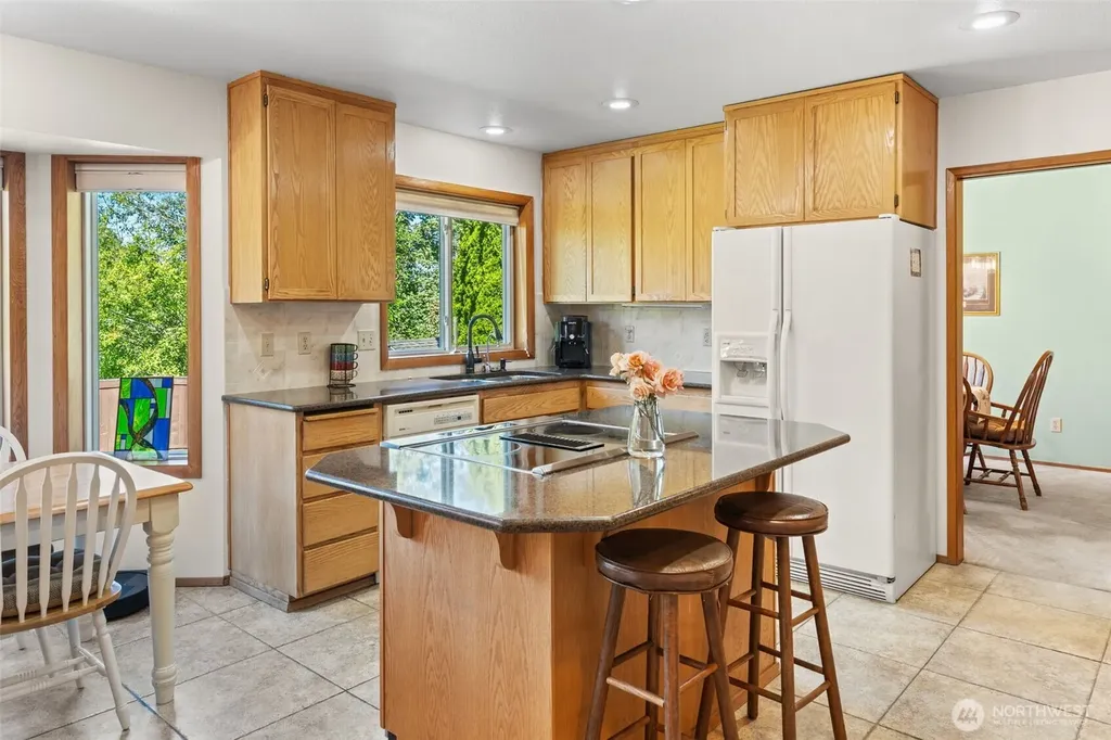 1918 8th Street Ct SW Puyallup WA 98371