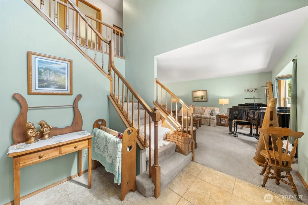 1918 8th Street Ct SW Puyallup WA 98371