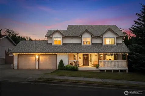 1918 8th Street Ct SW Puyallup WA 98371