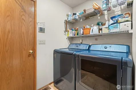1918 8th Street Ct SW Puyallup WA 98371