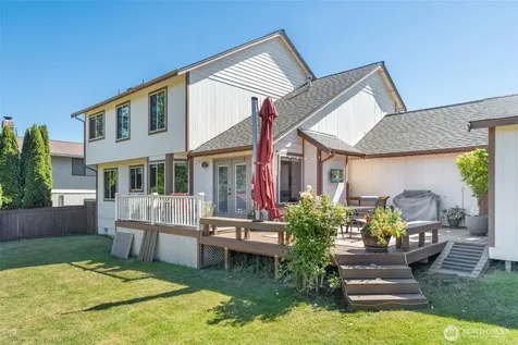 1918 8th Street Ct SW Puyallup WA 98371