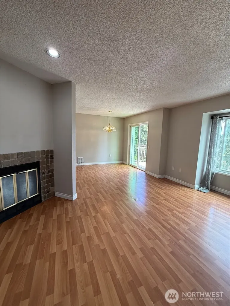 12717 171st Lane NE Woodinville WA 98072