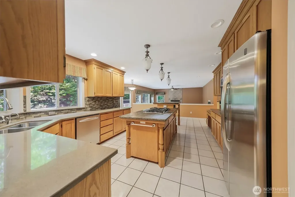 4204 27th Avenue NW Gig Harbor WA 98335