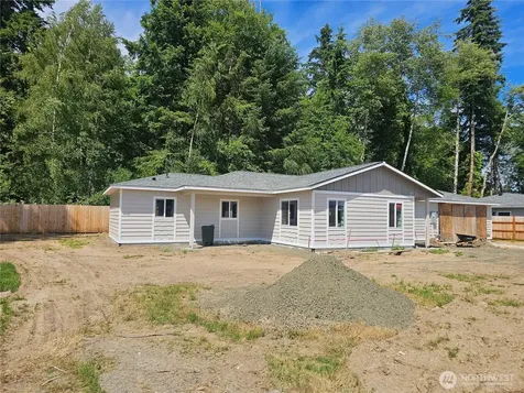 17 Pebble Creek Court Elma WA 98541