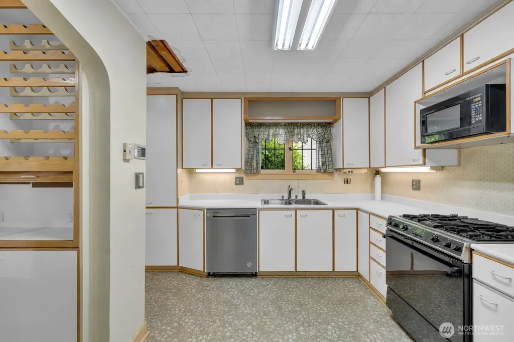 434 N Borough Road Tacoma WA 98403