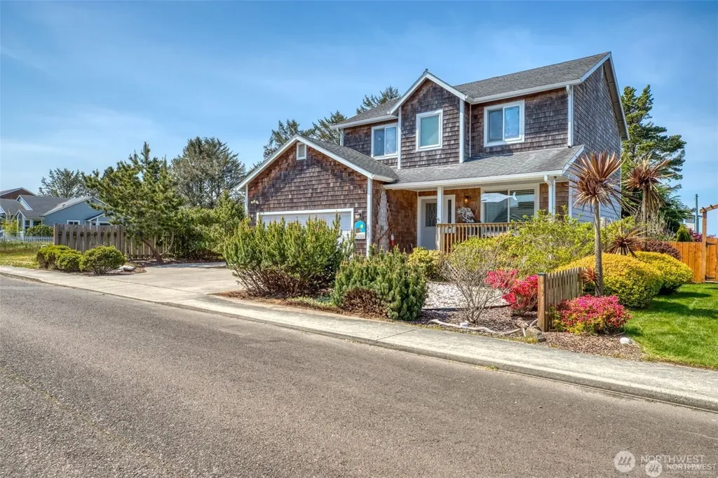 2705 N Sea Crest Avenue Long Beach WA 98631