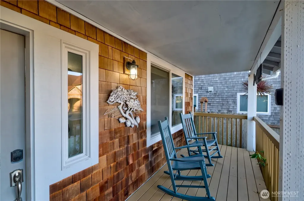 2705 N Sea Crest Avenue Long Beach WA 98631