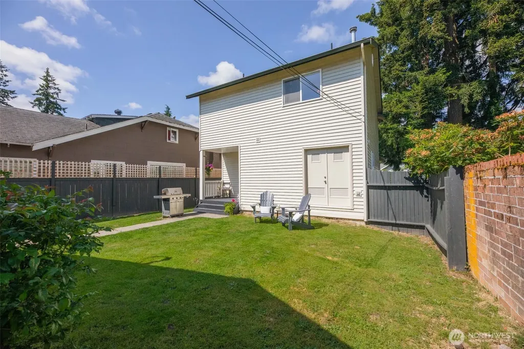 227 S Macleod Avenue Arlington WA 98223