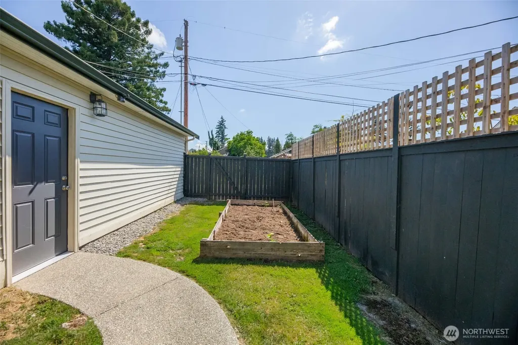 227 S Macleod Avenue Arlington WA 98223