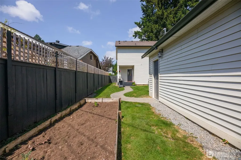 227 S Macleod Avenue Arlington WA 98223