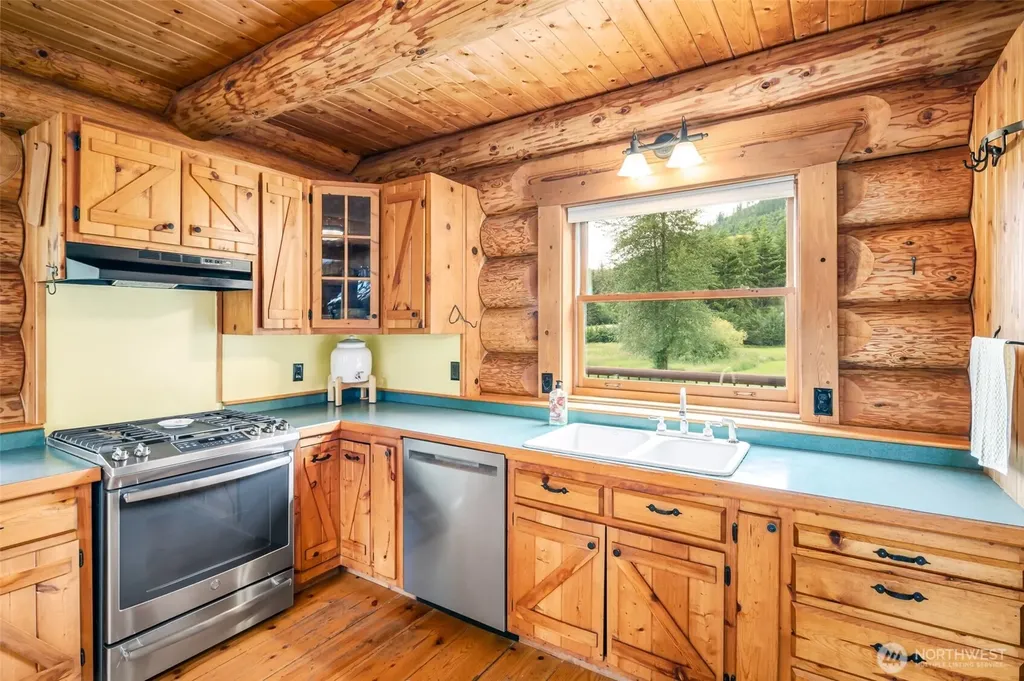 3124 Mosquito Lake Road Deming WA 98244