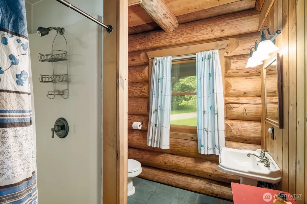 3124 Mosquito Lake Road Deming WA 98244