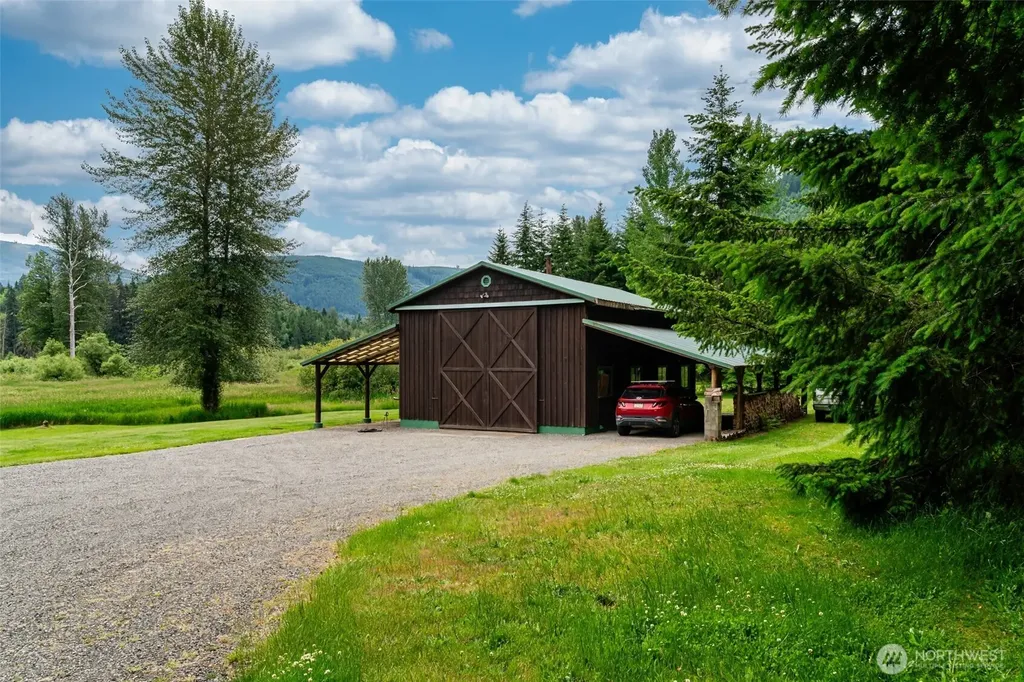 3124 Mosquito Lake Road Deming WA 98244