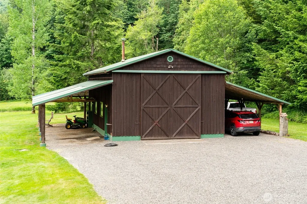 3124 Mosquito Lake Road Deming WA 98244