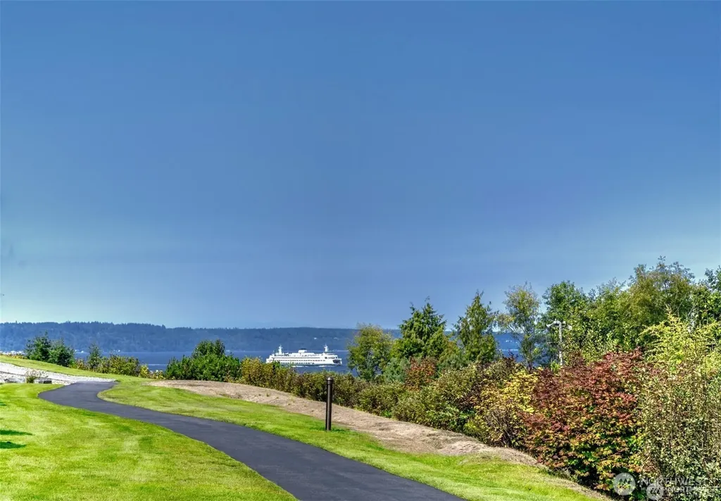 61 Pine Street Edmonds WA 98020