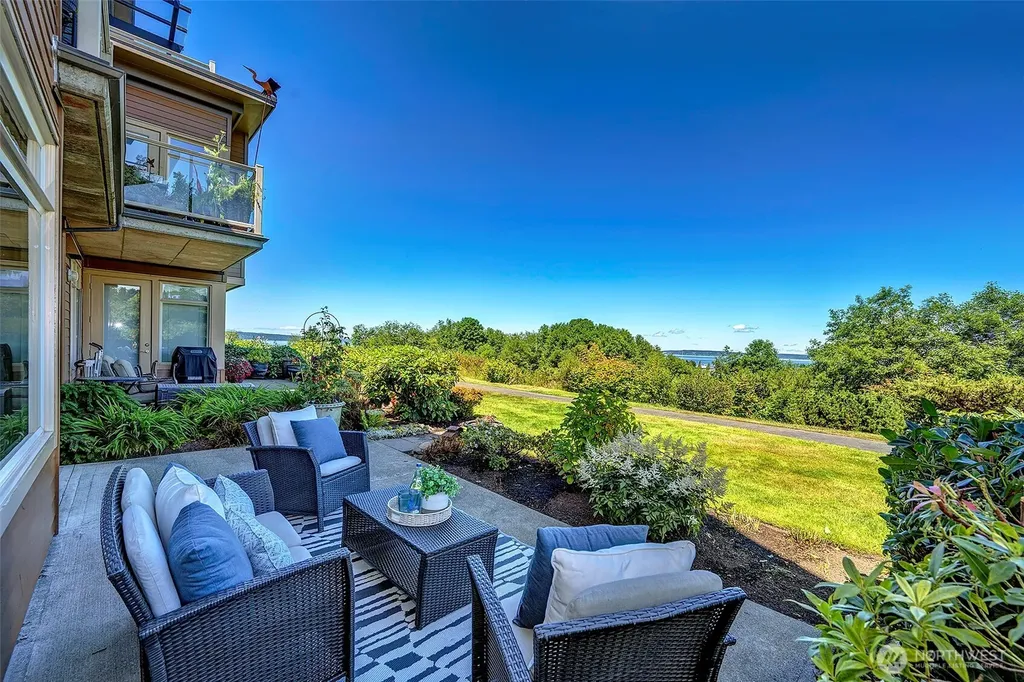 61 Pine Street Edmonds WA 98020