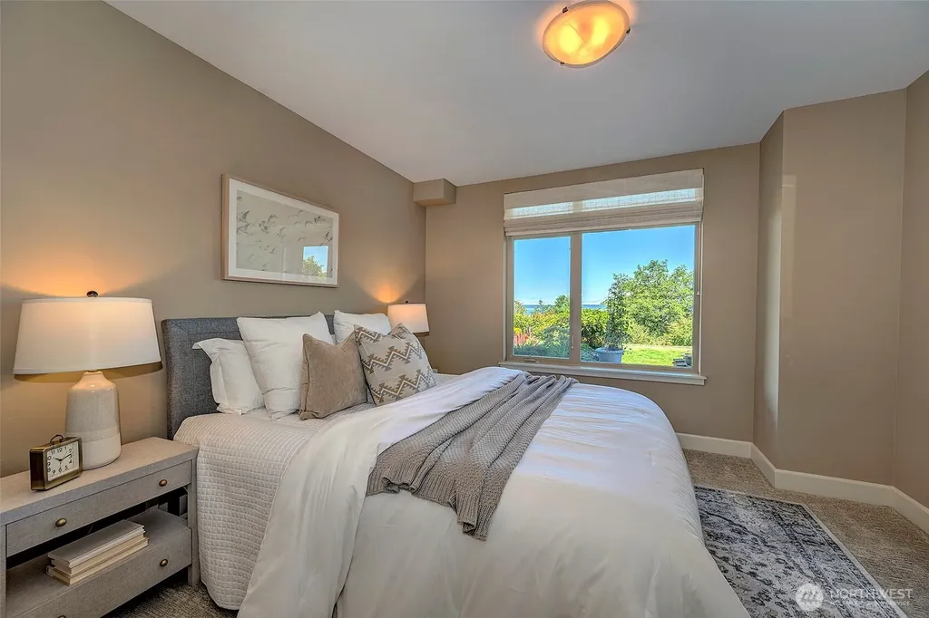 61 Pine Street Edmonds WA 98020