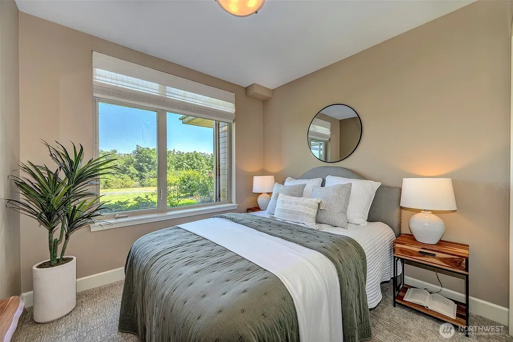 61 Pine Street Edmonds WA 98020
