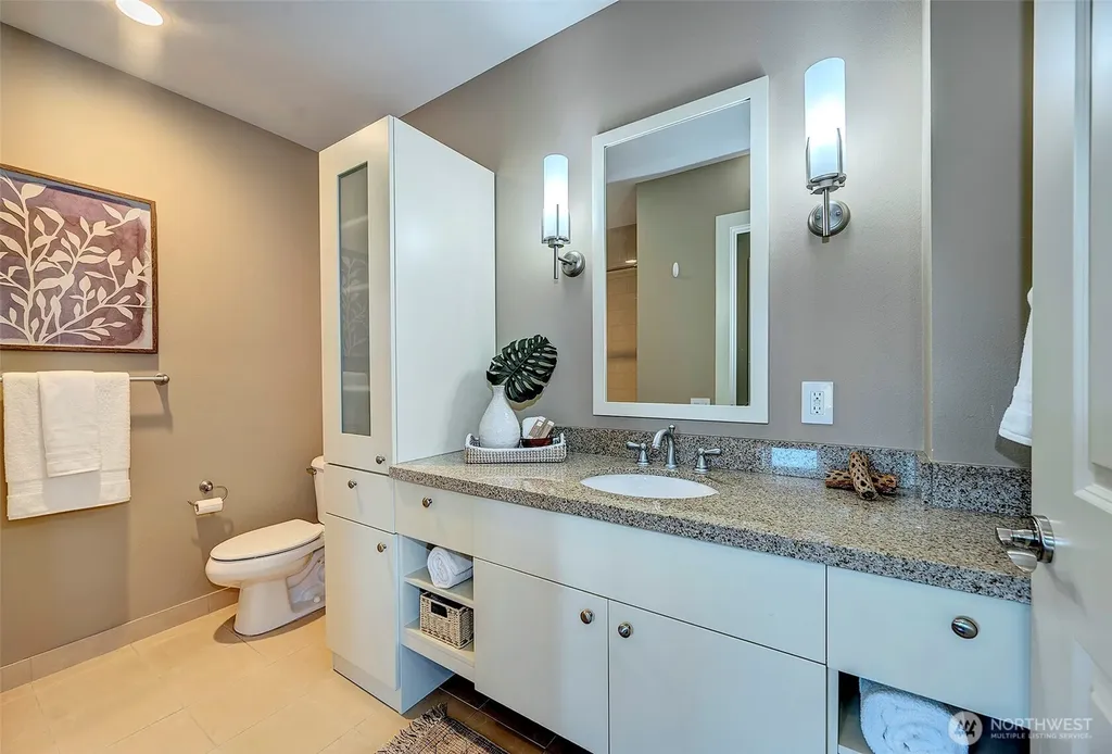 61 Pine Street Edmonds WA 98020