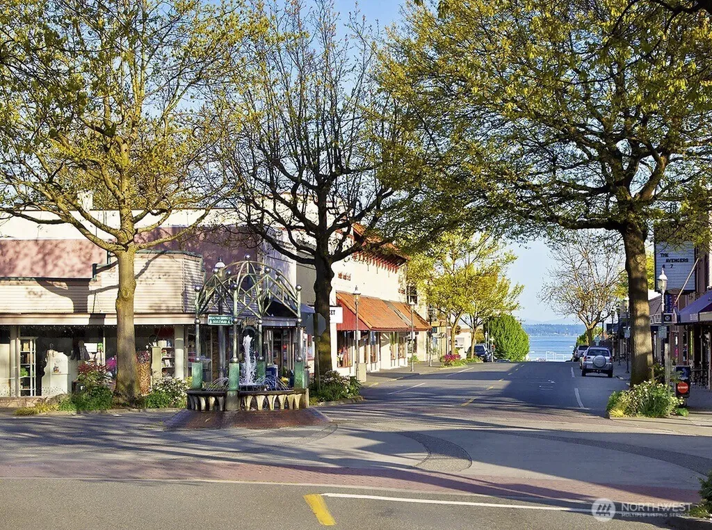 61 Pine Street Edmonds WA 98020