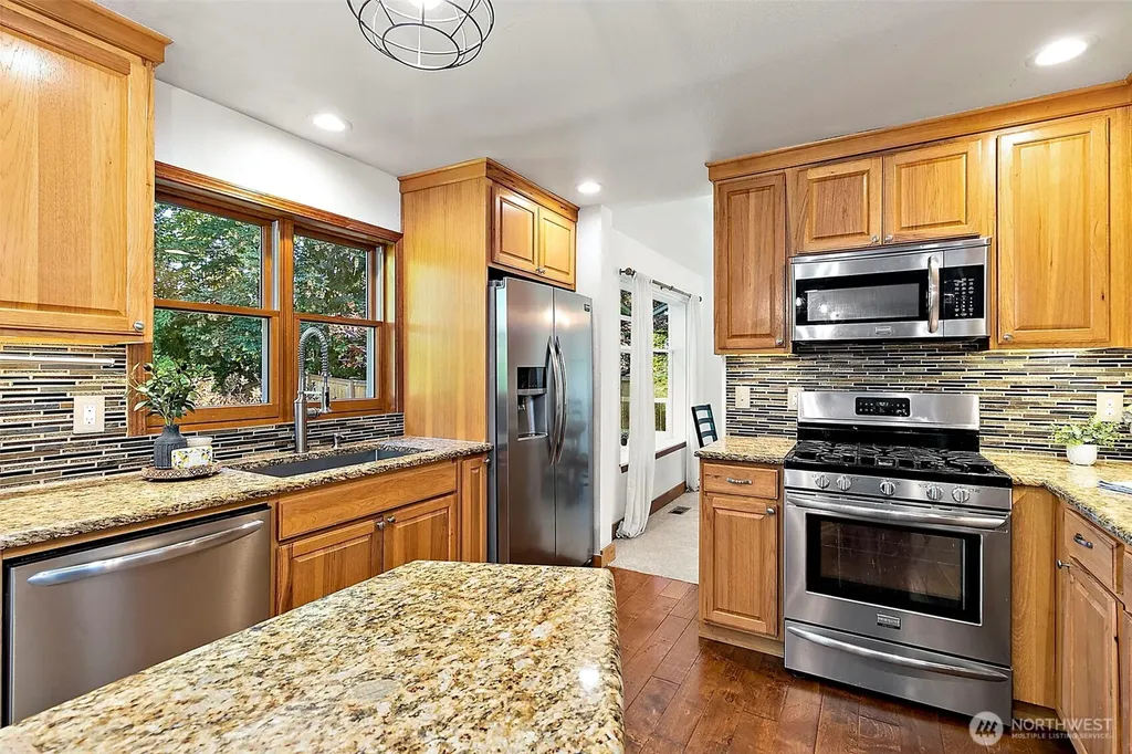 22812 SE 265th Place Maple Valley WA 98038