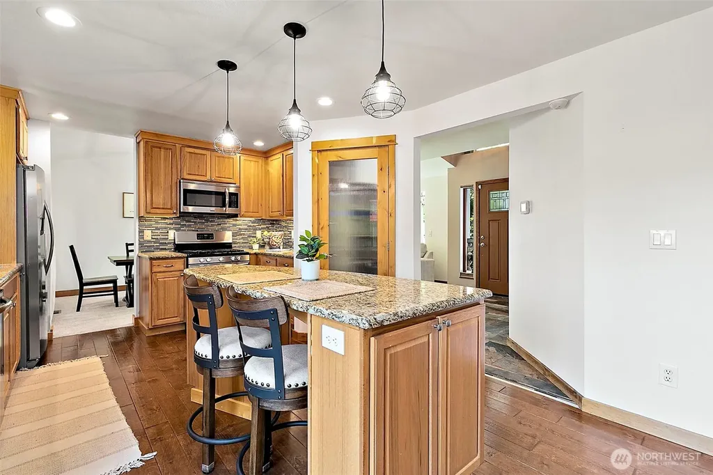 22812 SE 265th Place Maple Valley WA 98038