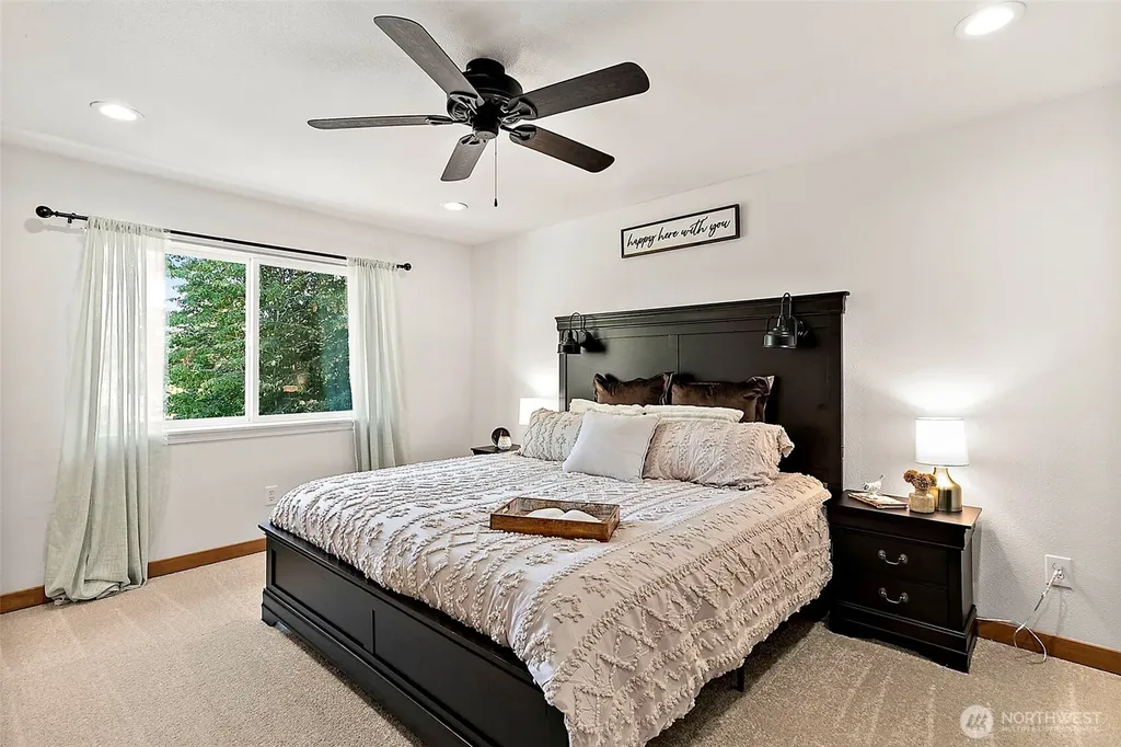 22812 SE 265th Place Maple Valley WA 98038