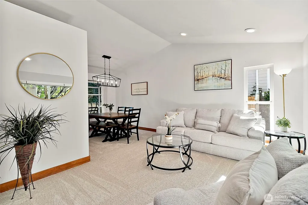22812 SE 265th Place Maple Valley WA 98038