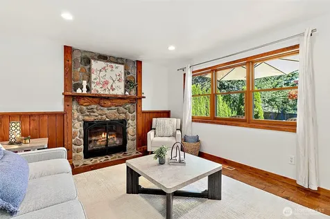 22812 SE 265th Place Maple Valley WA 98038