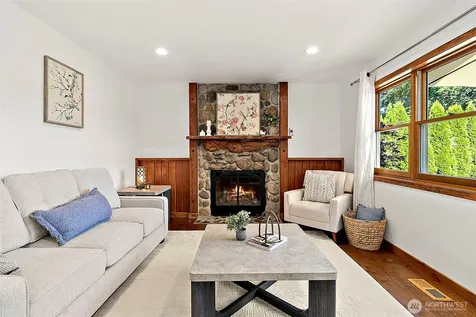 22812 SE 265th Place Maple Valley WA 98038