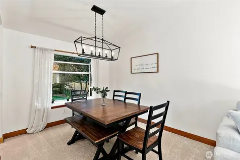 22812 SE 265th Place Maple Valley WA 98038