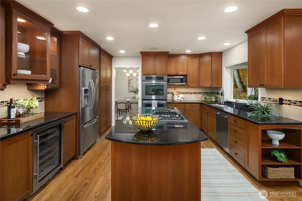 1010 106th Avenue SE Bellevue WA 98004