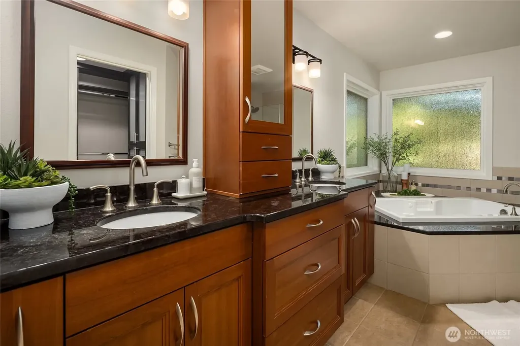 1010 106th Avenue SE Bellevue WA 98004