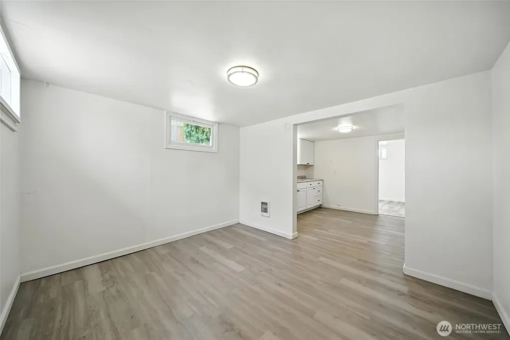 70 NE Rose Street College Place WA 99324