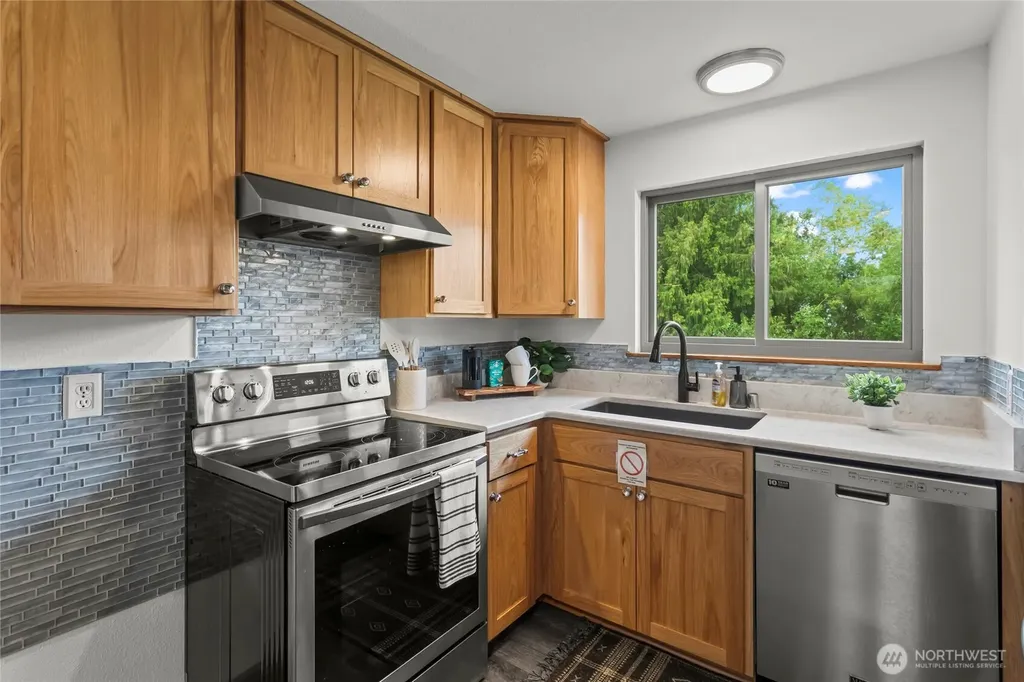 11818 193rd Avenue E Bonney Lake WA 98391