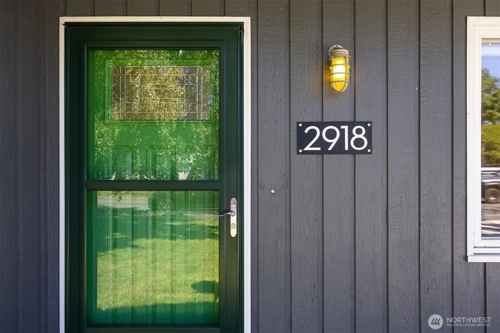 2918 Patton Street Bellingham WA 98225